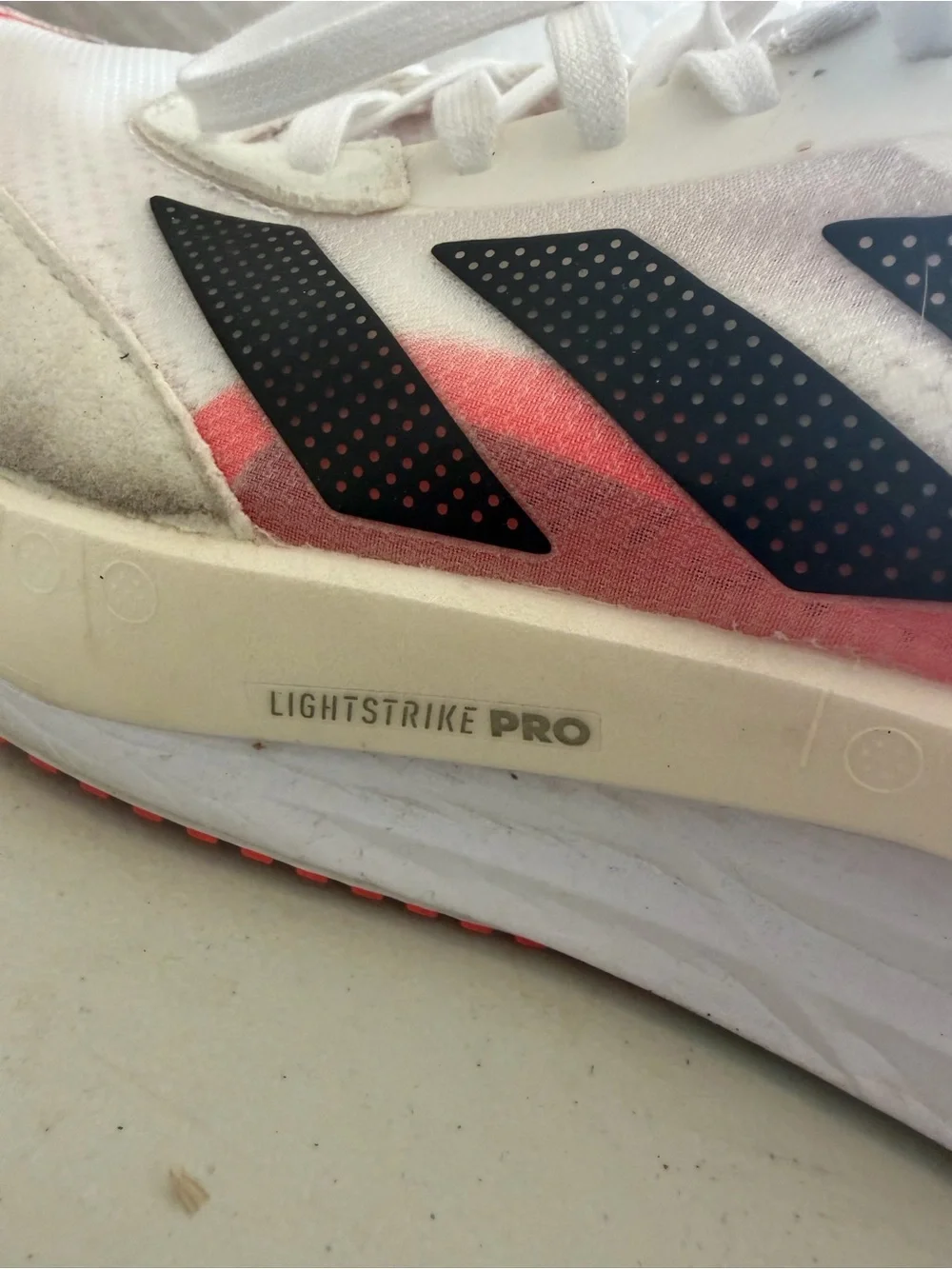 Men’s adidas Size 11 White Athletic Running with Red Accents ADIZERO Boston 10